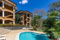 Spacious and beautiful 2 Bedroom 2 bath condo with a view